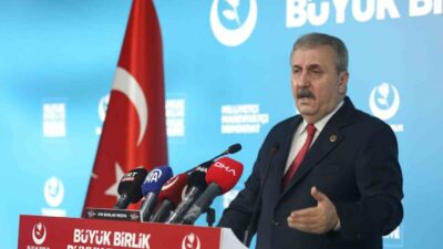 Büyük Birlik Partisi Genel Başkanı Mustafa Destici, İsrail’in saldırılarının uluslararası