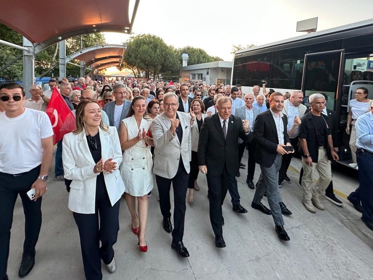 Nüfusu 100 binin üzerinde olan Cumhuriyet Halk Partili belediye başkanları