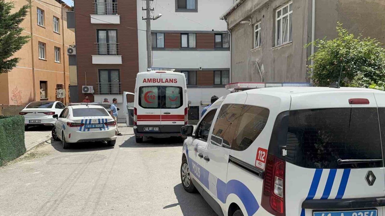 Kocaeli’nin Gebze ilçesinde 2 grup arasında çıkan kavgada 11 ve