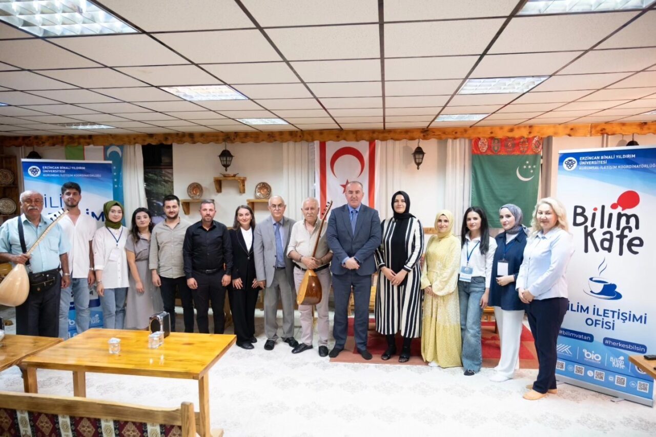 Erzincan Binali Yıldırım Üniversitesinde Bilim Kafe Etkinliklerinin ilki âşıklık geleneğiyle