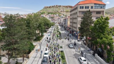 Türkiye genelinde eş zamanlı olarak düzenlenen 12. Yeşilay Bisiklet Turu