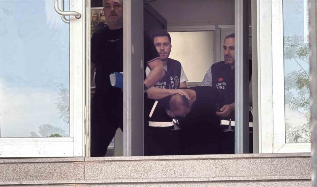 Zonguldak’tan Kurban Bayramı ziyareti için Sakarya’nın Adapazarı ilçesindeki çocuklarının yanına