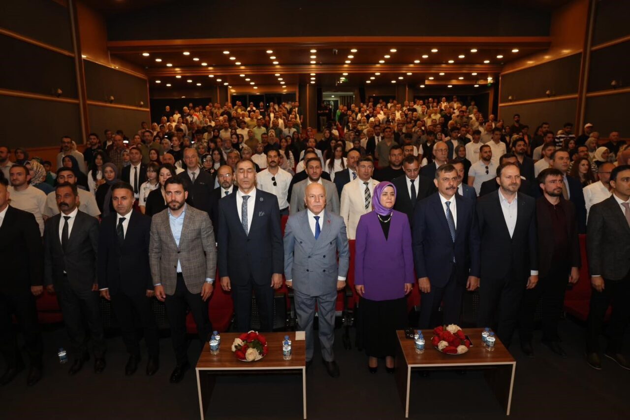 Erzurum’da 6 bin 500 öğrenciye yönelik bağımlılıkla mücadeleyi içeren çalışma