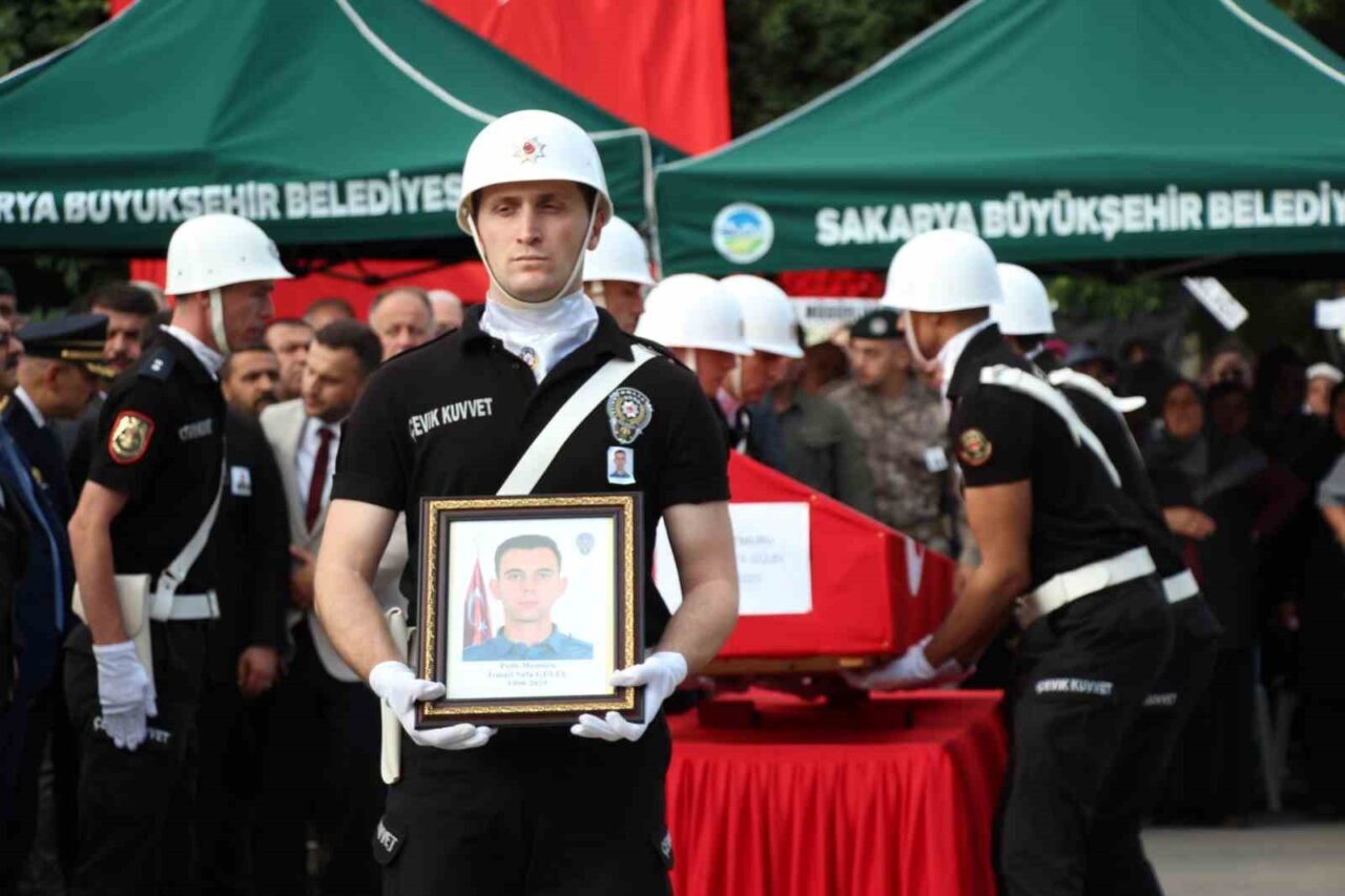 Çankırı’da hafif ticari aracın tıra arkadan çarptığı kazada hayatını kaybeden