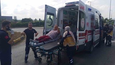 Zonguldak’ın Çaycuma ilçesinin Sanayi Işıklı kavşak mevkiinde meydana gelen trafik