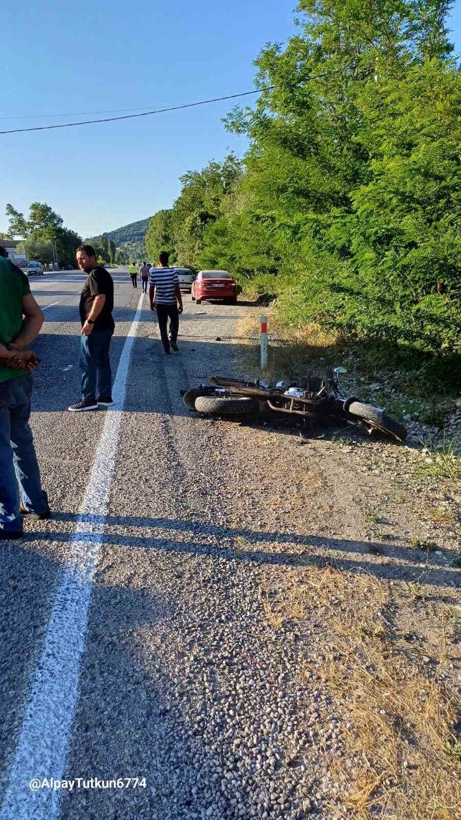 Zonguldak’ın Çaycuma ilçesinde otomobil ile motosikletin karıştığı trafik kazasında ilk