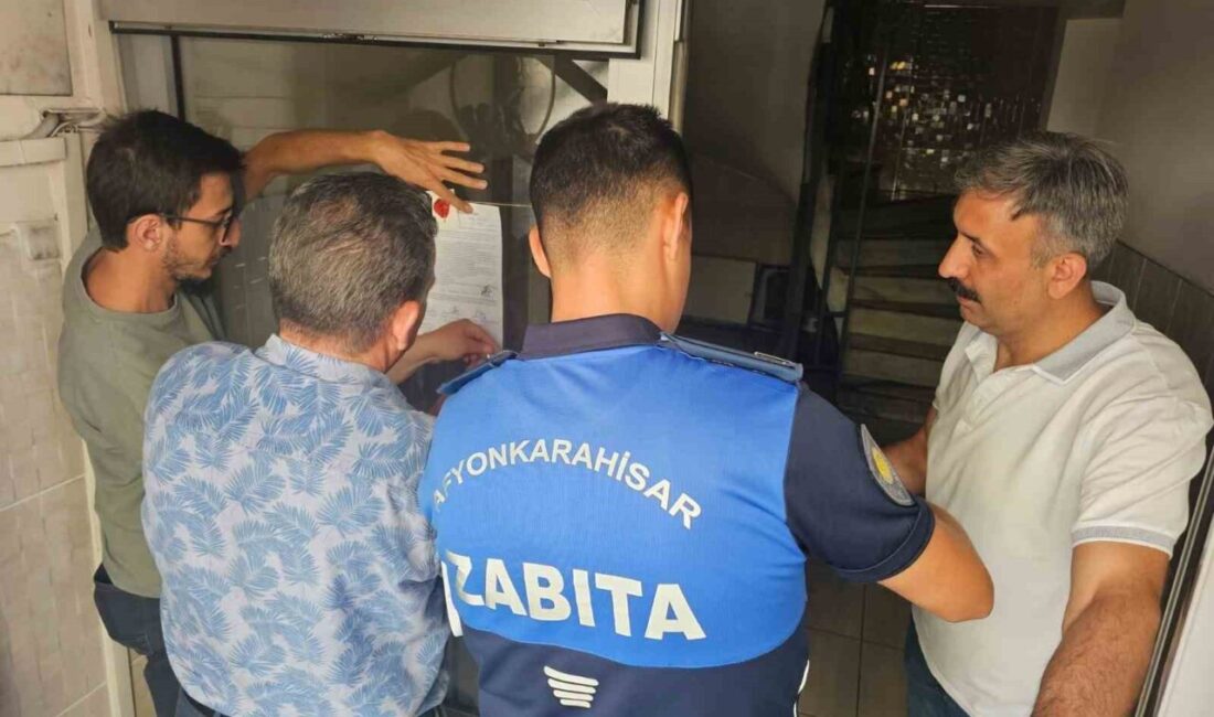 Afyonkarahisar Belediyesi’ne bağlı zabıta ekipleri, 60 yıldır yayın yapan yerel