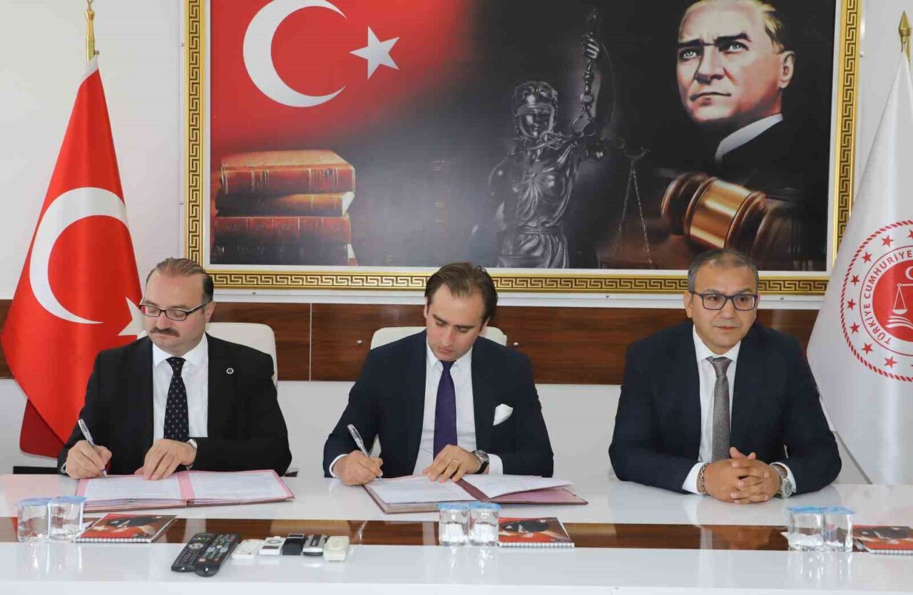 Toplumsal sorunlara çözüm üretme ve kamu yararına hizmet etme anlayışıyla