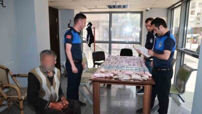 Kocaeli’de bayram öncesi vatandaşın duygularını sömürmeye çalışan dilenci yakalandı, üzerinden