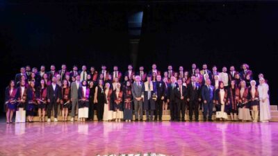 Erzincan Binali Yıldırım Üniversitesi Diş Hekimliği Fakültesi tarafından 2024-2025 mezuniyet