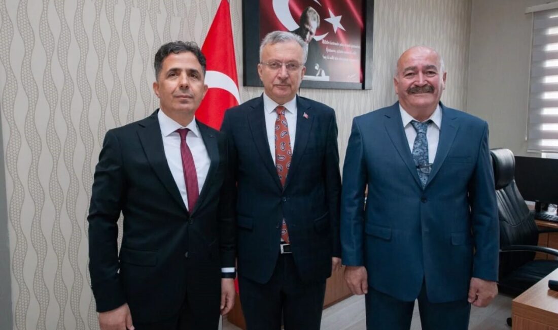 Erzincan Binali Yıldırım Üniversitesi (EBYÜ) Eğitim Fakültesi Dekanlığına Prof. Dr.