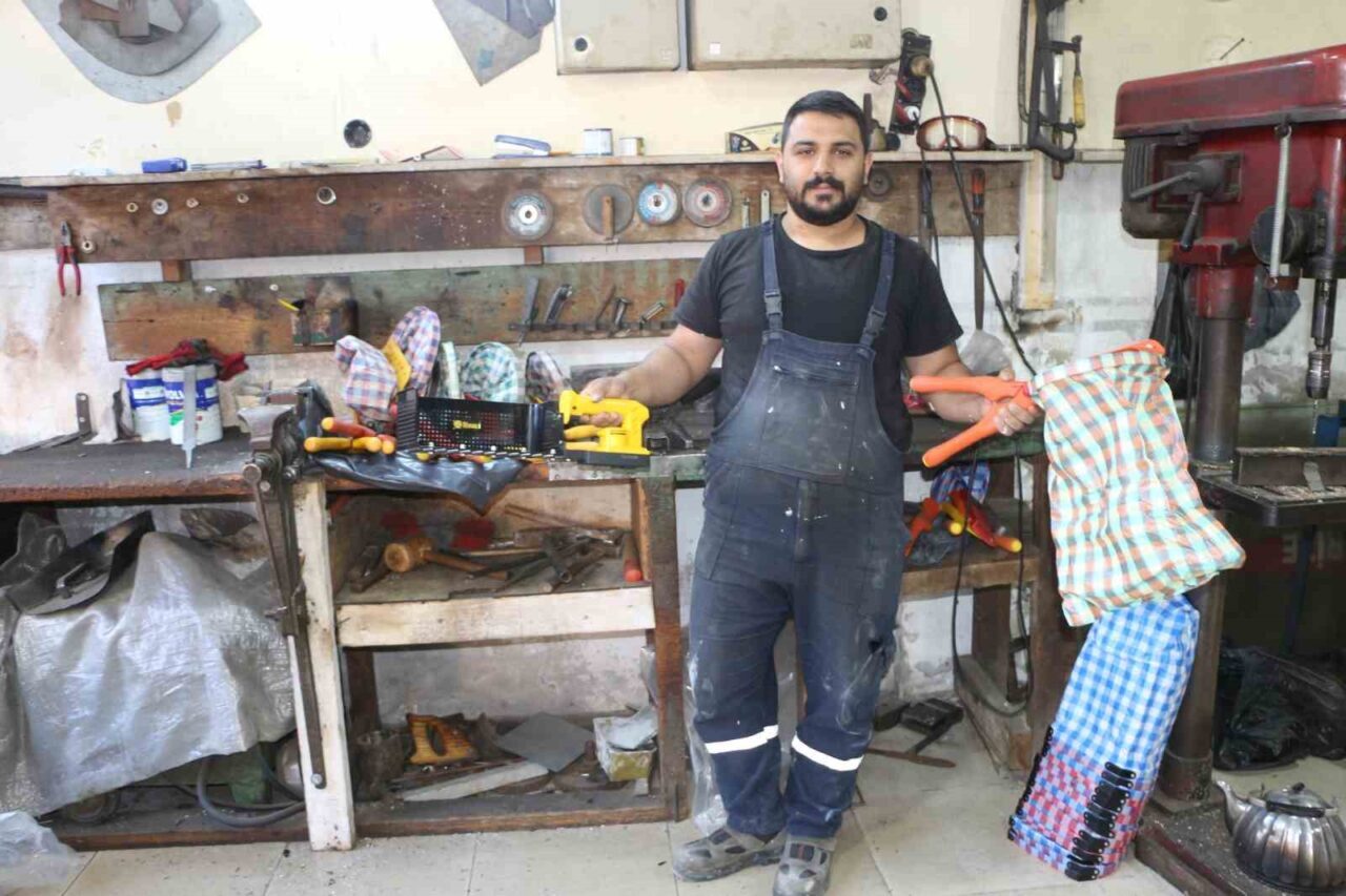 Elektrikli çay motorlarının çıkmasıyla talebi azalan çay makaslarının tamiri ve