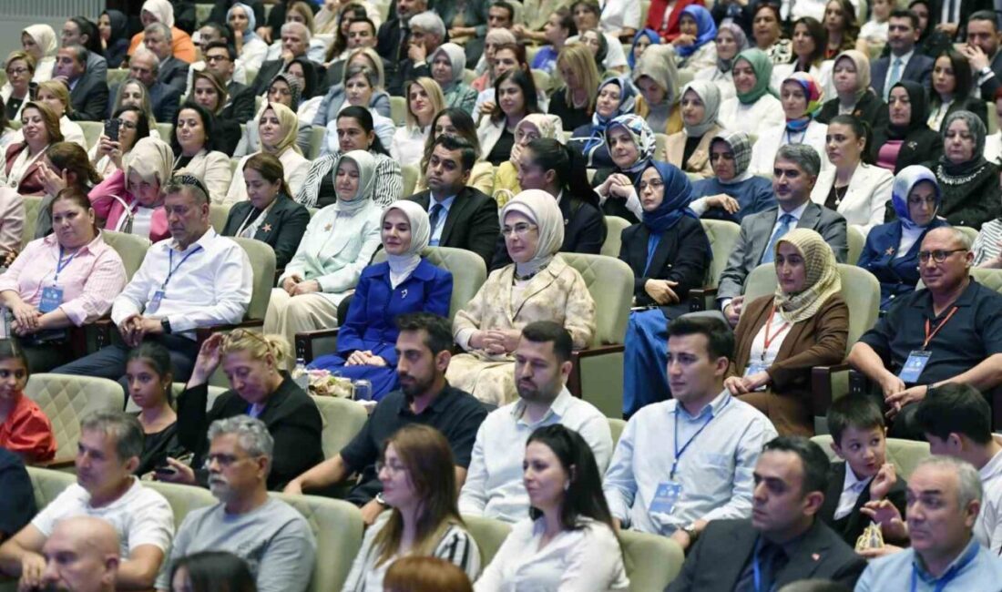Cumhurbaşkanı Recep Tayyip Erdoğan’ın eşi Emine Erdoğan, “Şunu hiç unutmamalıyız
