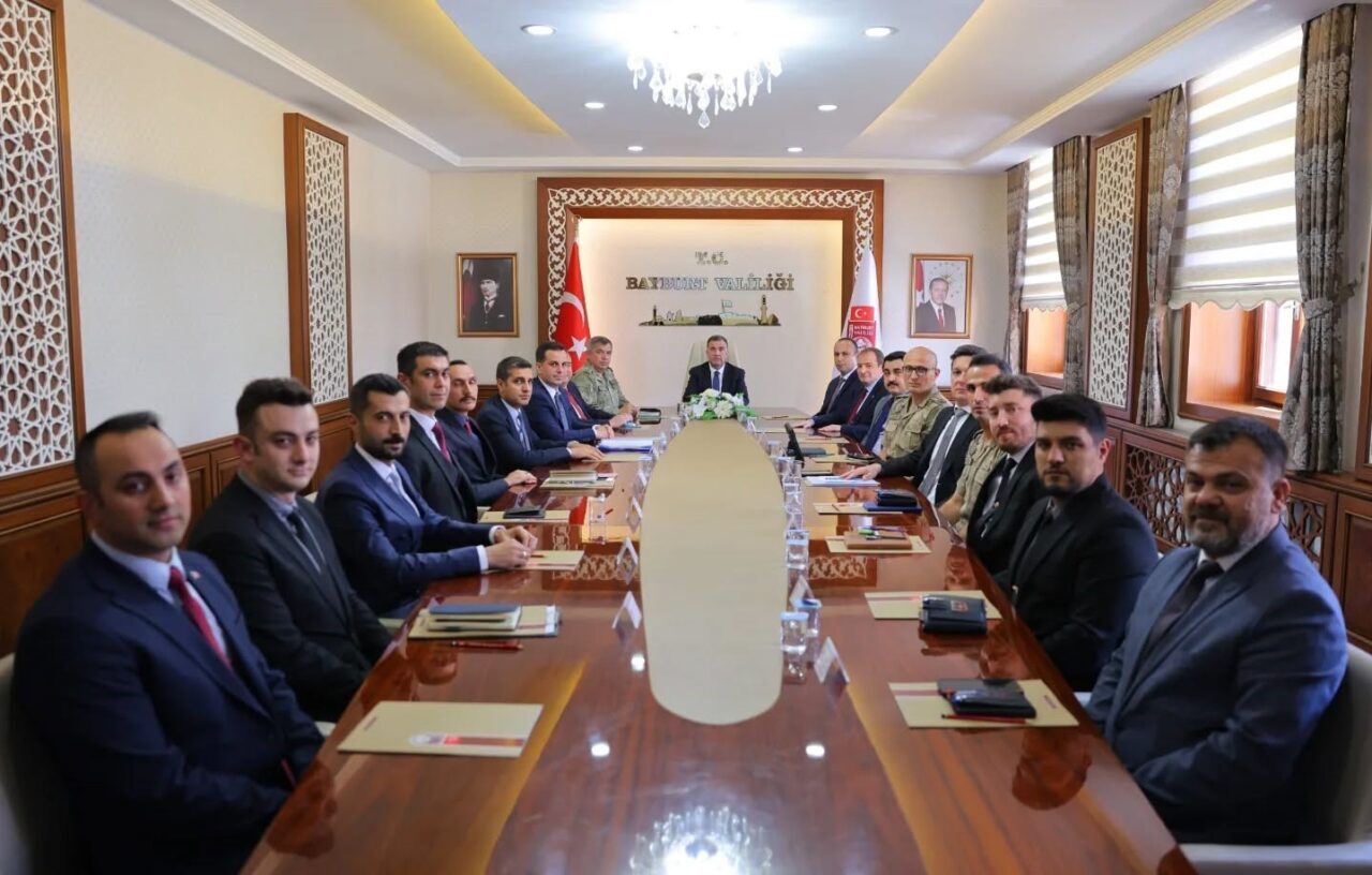 Bayburt Valisi Mustafa Eldivan başkanlığında, ‘Genişletilmiş İl Güvenlik ve Asayiş