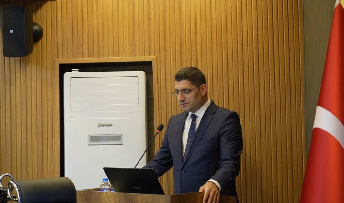 Erzincan Valisi Hamza Aydoğdu başkanlığında Valilik Toplantı Salonu’nda düzenlenen toplantıda,
