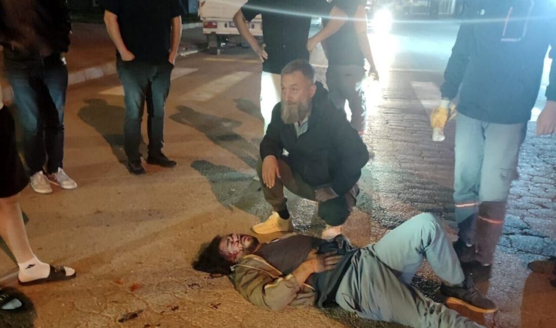 Erzincan’da motosiklet ile minibüsün çarpıştığı kazada motosiklet sürücüsü yaralandı. Erzincan’da