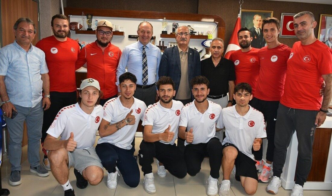 Erzurum Gençlik ve Spor İl Müdürü Levent Çakmur, Short Track