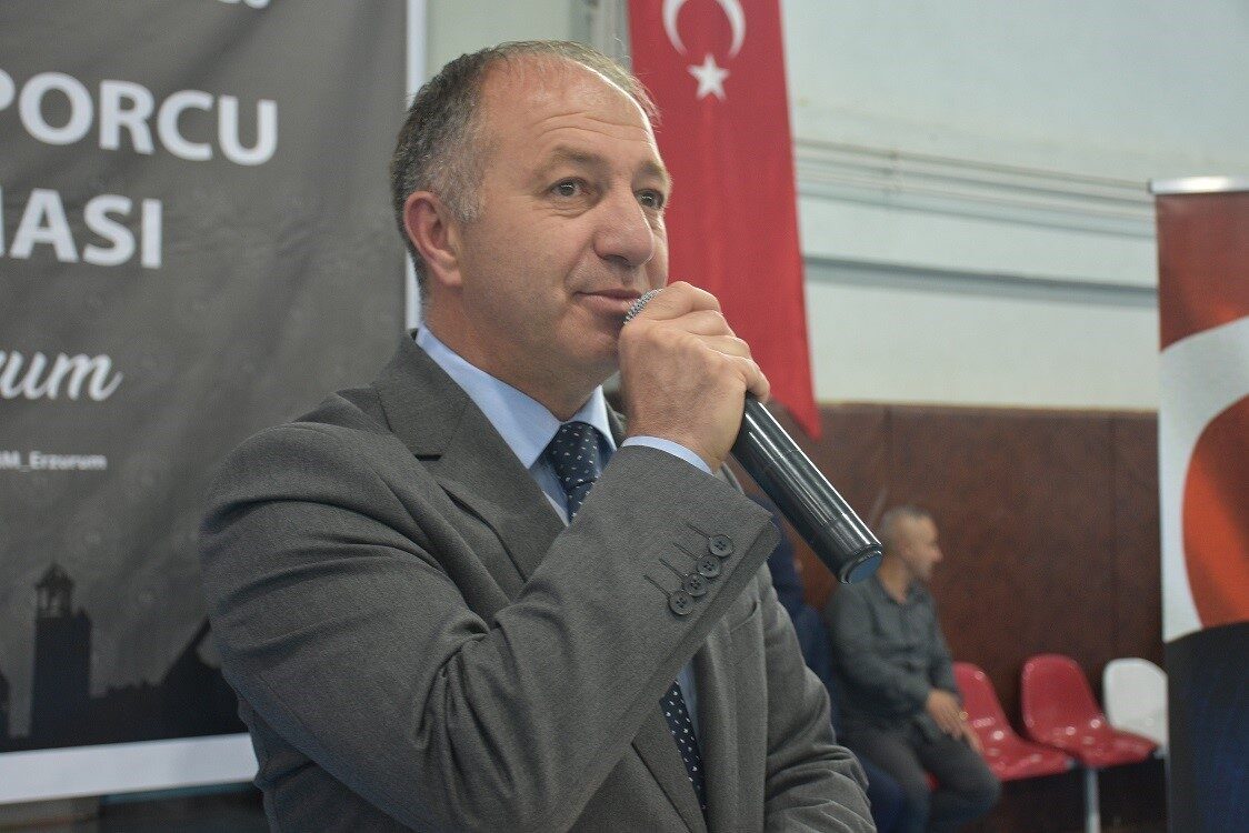 Erzurum Gençlik ve Spor İl Müdürlüğü, spor salonlarında düzenlenen törenle