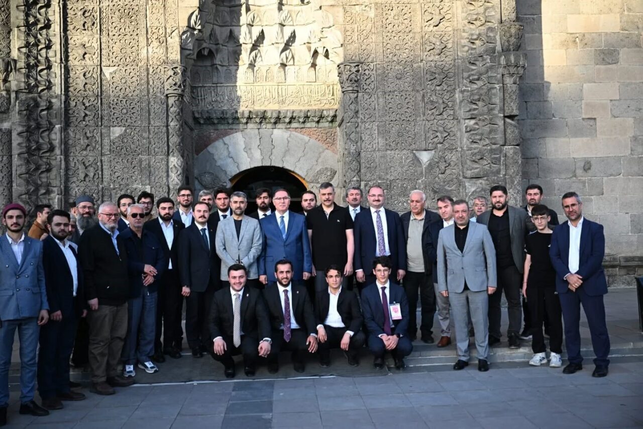 Erzurum’da düzenlenen “Hukuk Akademisi” oturumları tamamlandı. Kültür ve Turizm Bakanlığı,