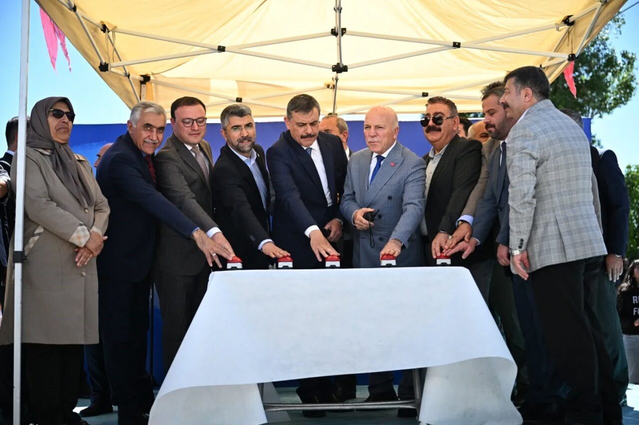 Erzurum Büyükşehir Belediyesi, Palandöken ilçesi Abdurrahman Gazi Mahallesi’nde, kentsel dönüşüm