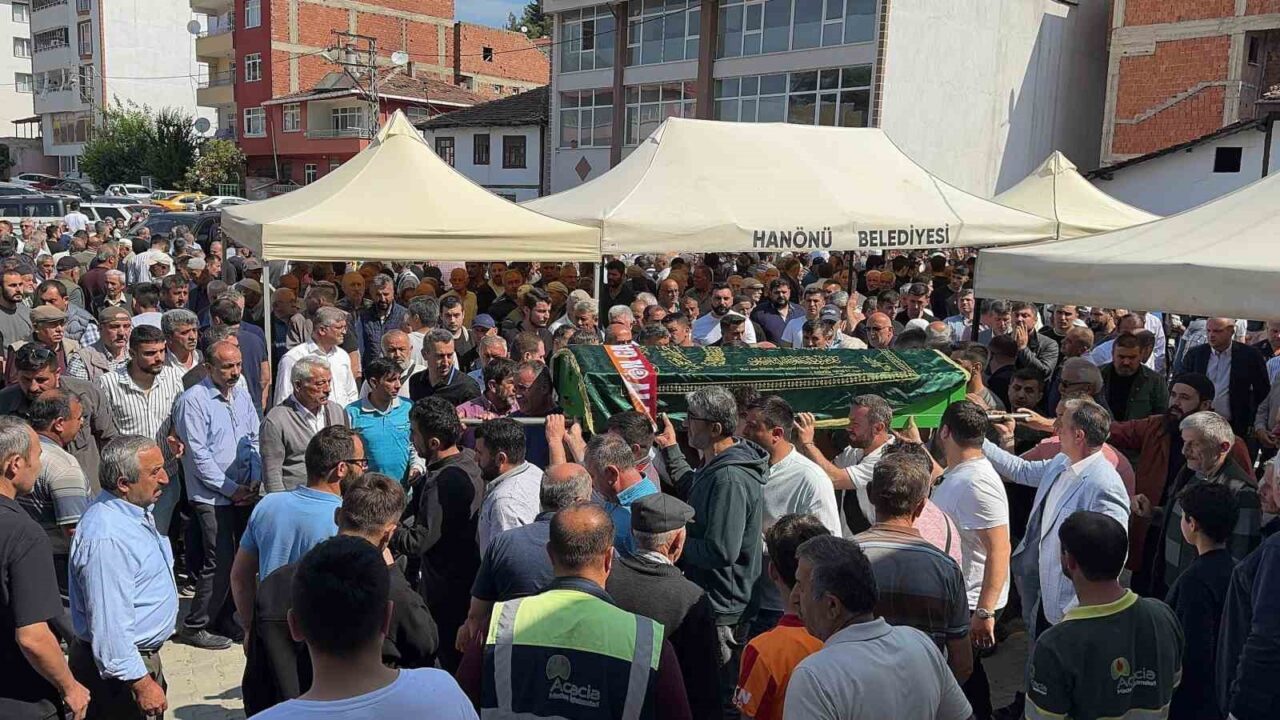 Karabük’te meydana gelen trafik kazasında hayatını kaybeden 4 yaşındaki Yağız