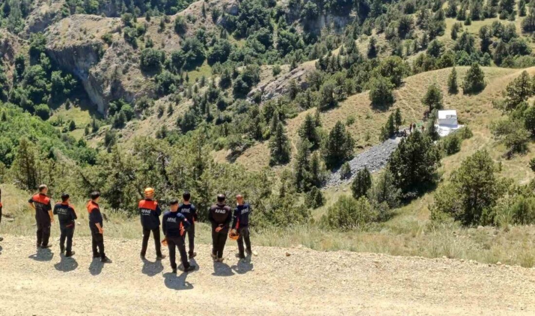 Erzurum’un Oltu ilçesinde göçük sonucu 3 işçinin hayatını kaybettiği taş