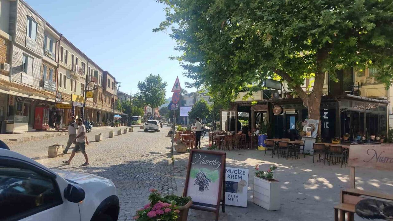 Çanakkale’nin Gökçeada ilçesi açıklarında Ege Denizinde 4.6 büyüklüğünde deprem meydana