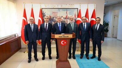 Türkiye Büyük Millet Meclisi (TBMM) Milli Savunma Komisyonu Başkanı ve