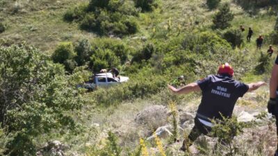 Sivas’ta kontrolden çıkan kamyonetin şarampole devrildiği kazada sürücü ağır yaralandı.