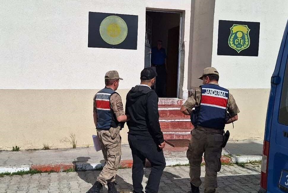 Kars’ta hakkında 3 yıl kesinleşmiş hapis cezası bulunan 1 kişi