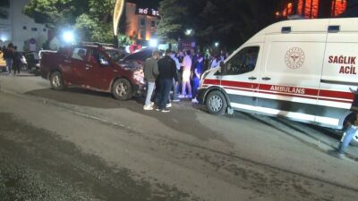 Kars’ta 4 aracın karıştığı zincirleme trafik kazasında 4 kişi yaralandı.