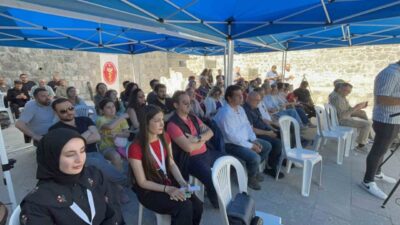 Kars’ta “Sessiz Tehdit: Kene” bilgilendirme etkinliği düzenlendi. Etkinlikte Kırım-Kongo Kanamalı