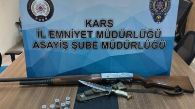 Kars’ta polis ekiplerince yapılan uygulamalarda silah, tüfek ve mühimmat ele