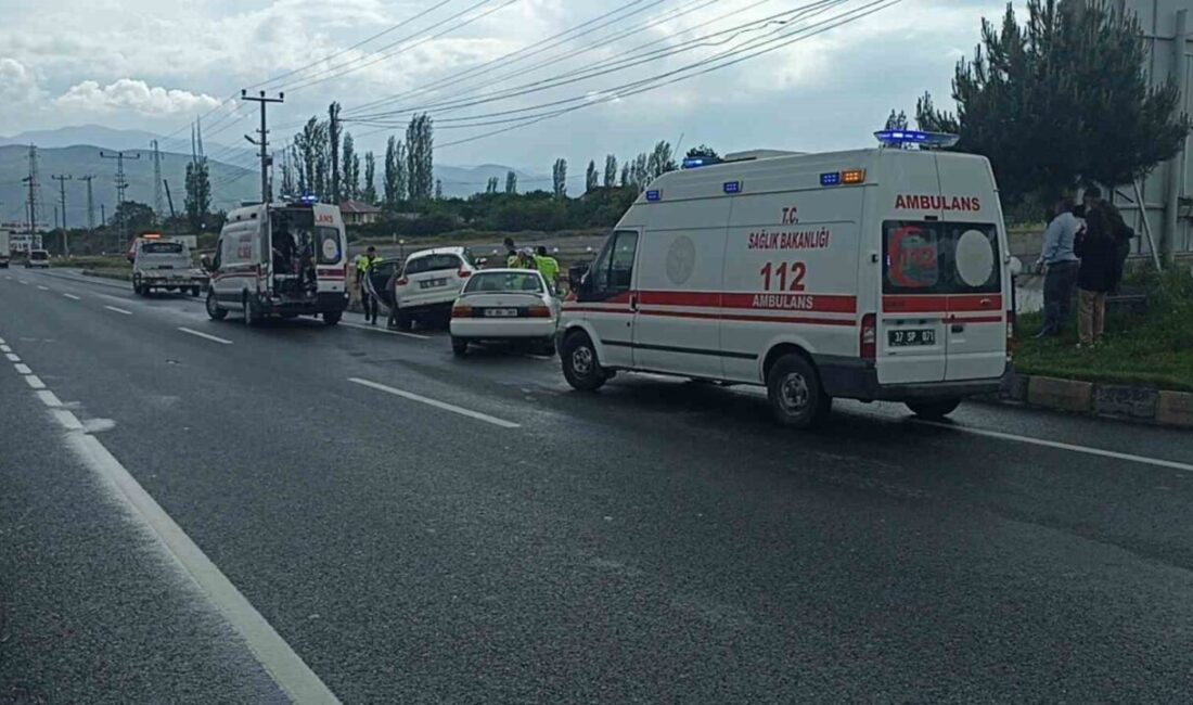 Kastamonu’nun Tosya ilçesi D100 karayolunda iki otomobilin çarpışması neticesinde meydana