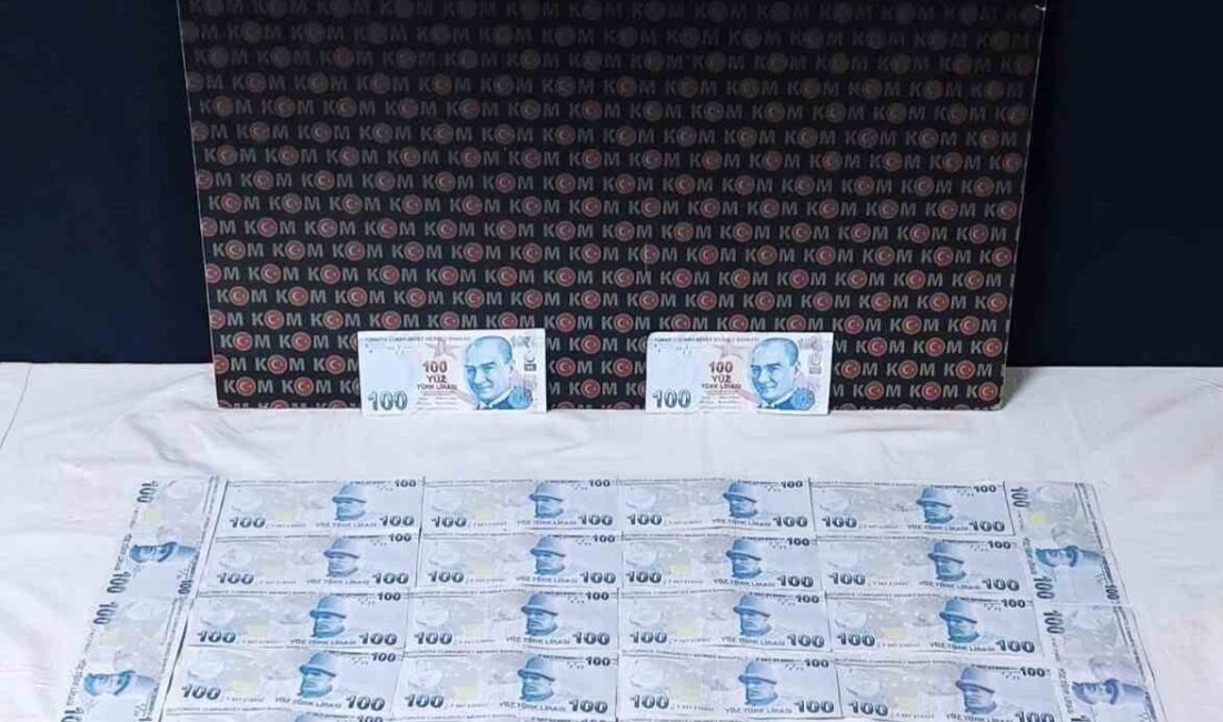 Kastamonu’da polis ekipleri tarafından arama yapılan 3 ikamette sahte para