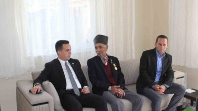 Demirözü Kaymakamı Yasin Şahin, şehit ve gazi ailelerinin bayramını kutlamak