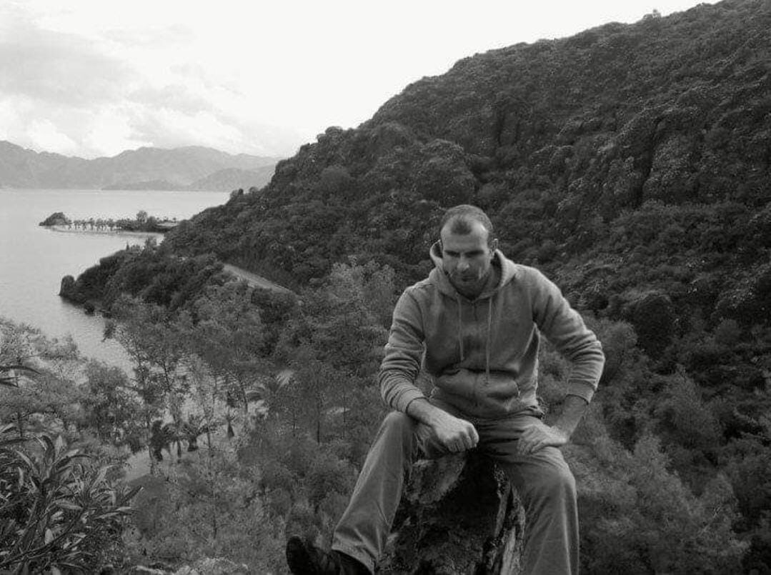 Kocaeli’nin İzmit ilçesinde bayramın 3. günü, kendisiyle barışmak için gelen,