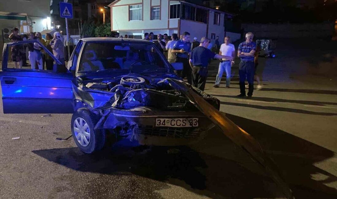Kocaeli’nin Derince ilçesinde iki otomobilin çarpışması sonucu meydana gelen kazada