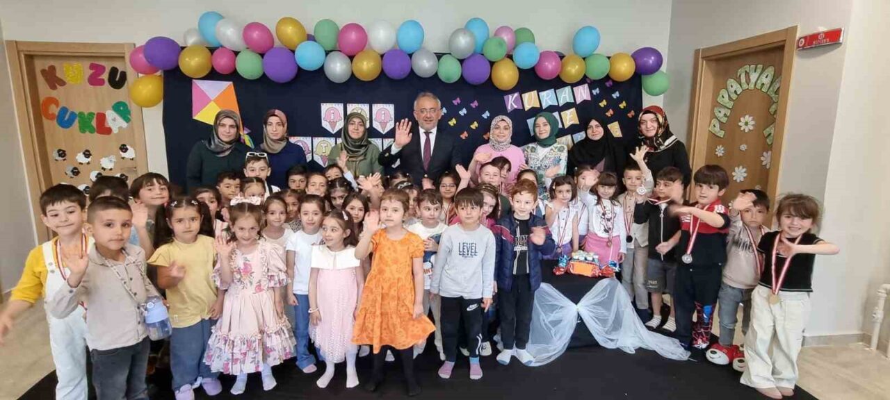 Bayburt Müftülüğü 4-6 Yaş Kur’an kurslarında okuyan minik öğrenciler, karne