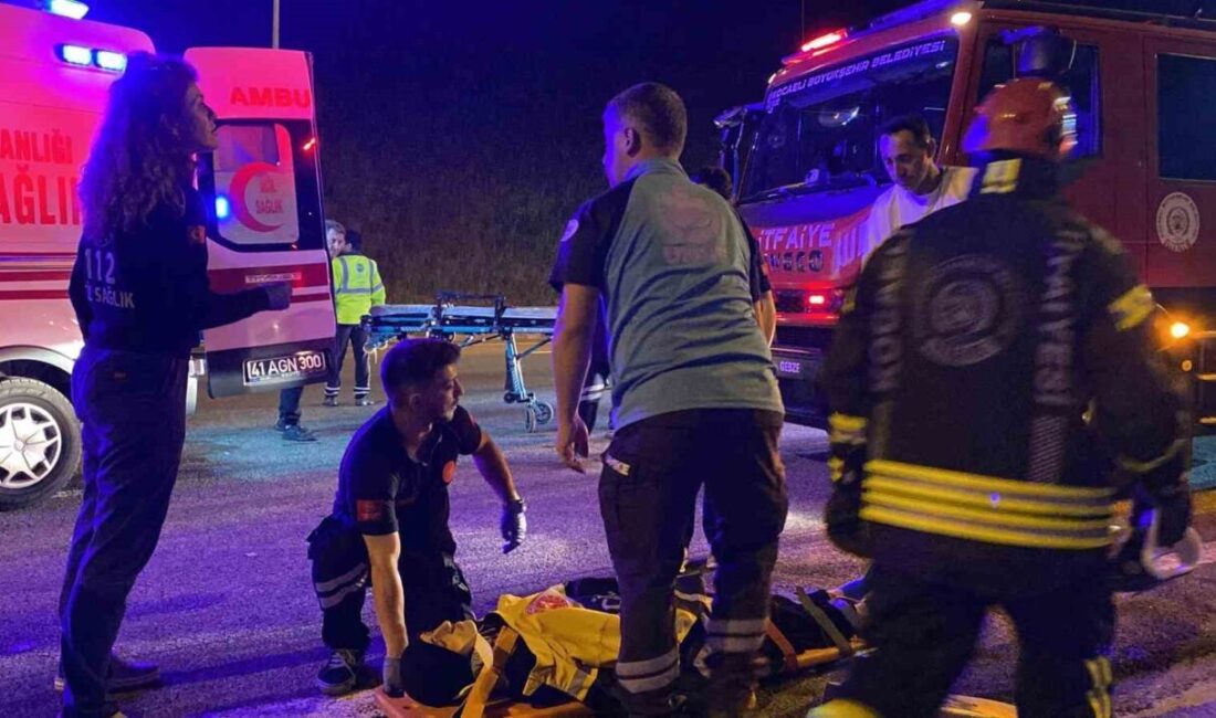 Kuzey Marmara Otoyolu Kocaeli geçişinde 3 aracın karıştığı trafik kazasında