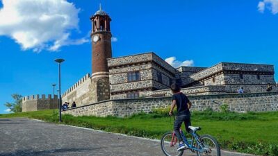Meteoroloji 12. Bölge Müdürlüğü uzmanları, bölgede yüksek sıcaklık ve düşük