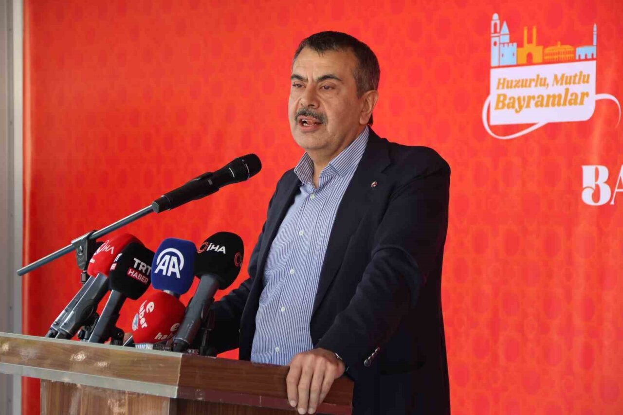 Milli Eğitim Bakanı Yusuf Tekin, Erzurum’da AK Parti İl Başkanlığınca