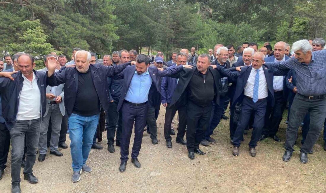 Akdağmadeni Muhtarlar Derneği tarafından yapılan ‘Muhtarlar Derneği Şöleni’ yoğun bir