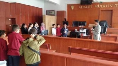 Erzurum Yakutiye Faik Güngör Ortaokulu Sosyal Bilgiler Öğretmeni Zikri Kotan,