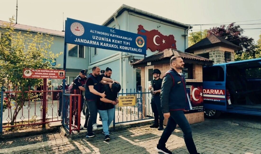 Ordu’da bir kişinin evinin bahçesinde ölü bulunmasıyla ilgili jandarma ekipleri