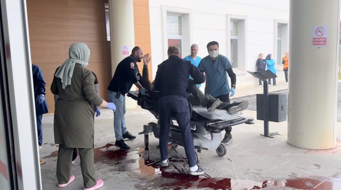 Ordu’nun Akkuş ilçesinde, gerçeğini aratmayan canlı bomba tatbikatı gerçekleştirildi. 2025