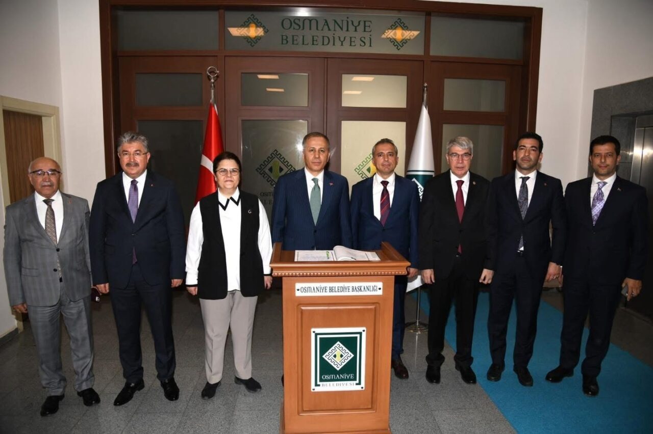 İçişleri Bakanı Ali Yerlikaya, ‘Türkiye’nin Huzuru Toplantısı’nı gerçekleştirmek üzere Osmaniye’ye