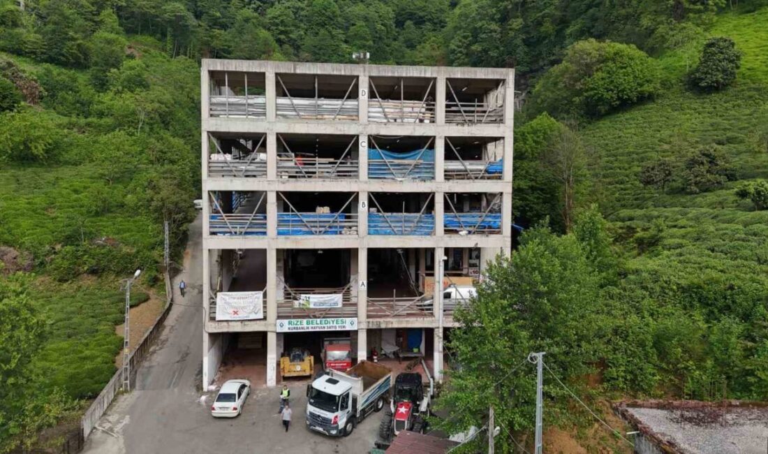 Kurban Bayramı yaklaşırken Rize’nin 4 katlı kurban pazarında da hareketlilik