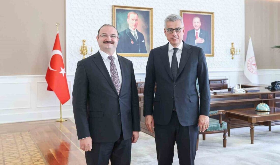 Sağlık alanında güçlü iş birliği: Rektör Hacımüftüoğlu, Sağlık Bakanı Memişoğlu ile görüştü Atatürk Üniversitesi Rektörü Prof. Dr. Ahmet Hacımüftüoğlu, Ankara temasları kapsamında