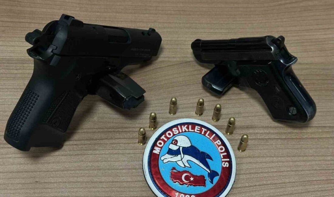 Sakarya’da huzur operasyonunda kayıt dışı çalışanlar ve arananlar yakalandı Sakarya’da kayıt dışı istihdam ve insan ticareti ile mücadele çerçevesinde